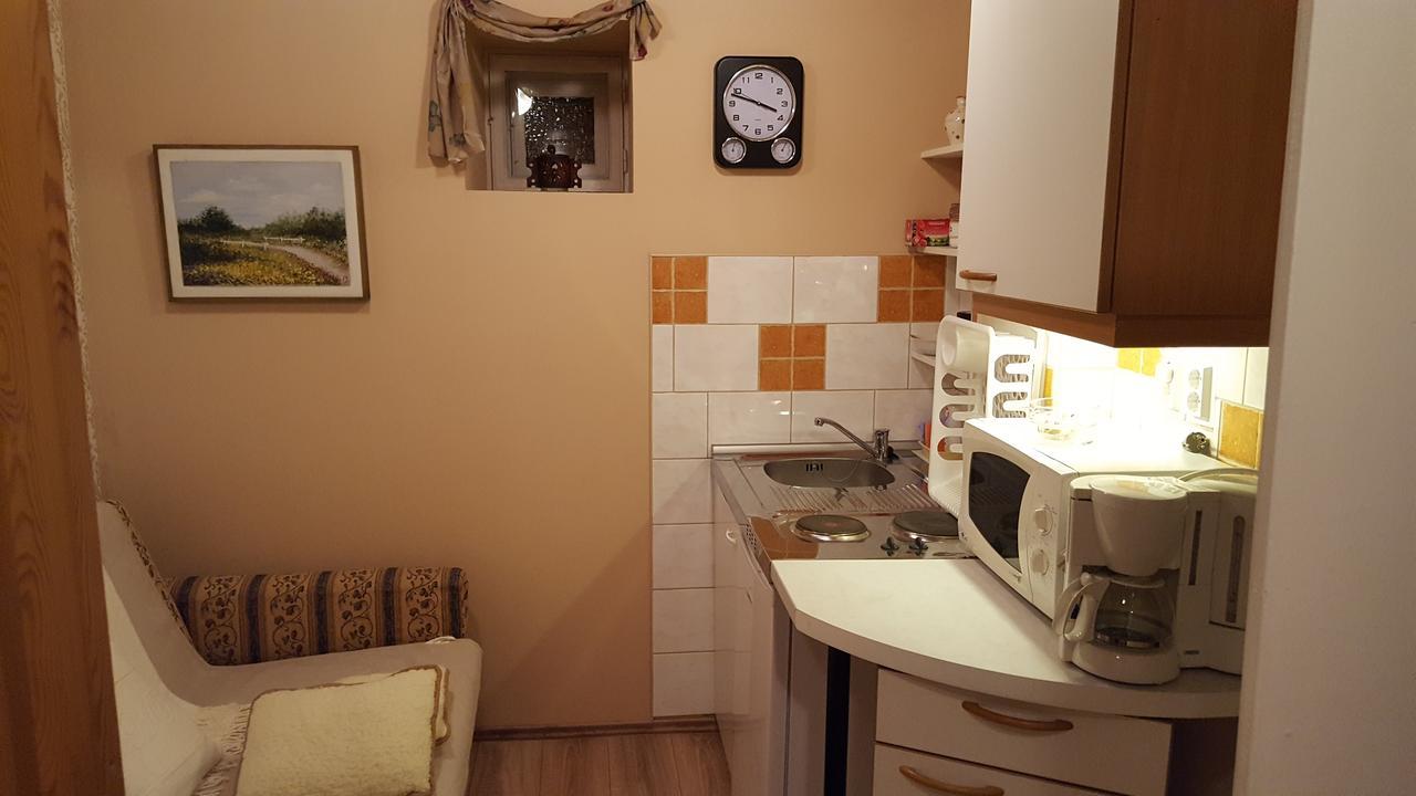 Hangulat Vendeghaz Apartmanok Oroshaza Exterior photo