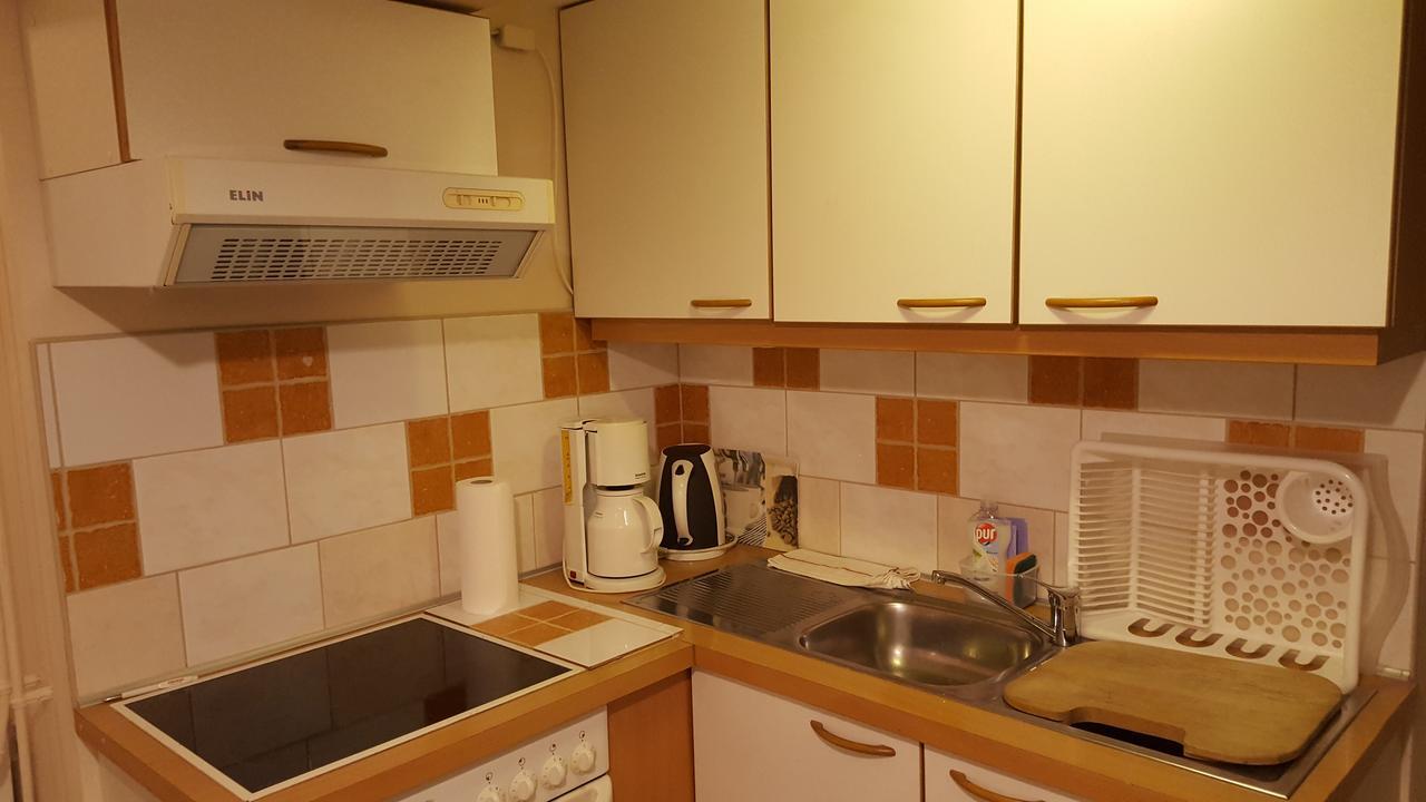 Hangulat Vendeghaz Apartmanok Oroshaza Exterior photo