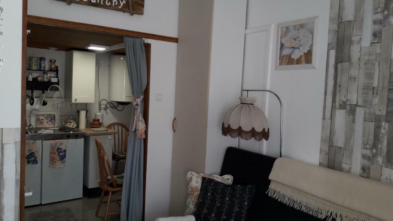 Hangulat Vendeghaz Apartmanok Oroshaza Exterior photo