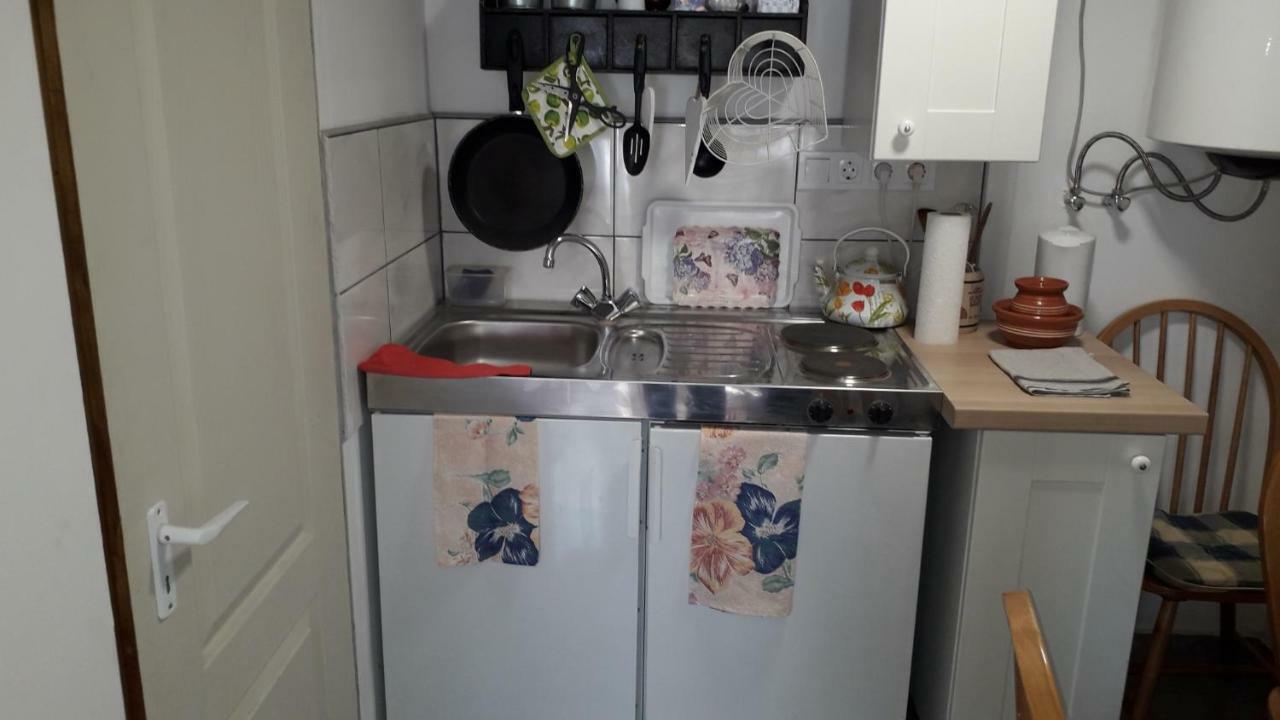 Hangulat Vendeghaz Apartmanok Oroshaza Exterior photo